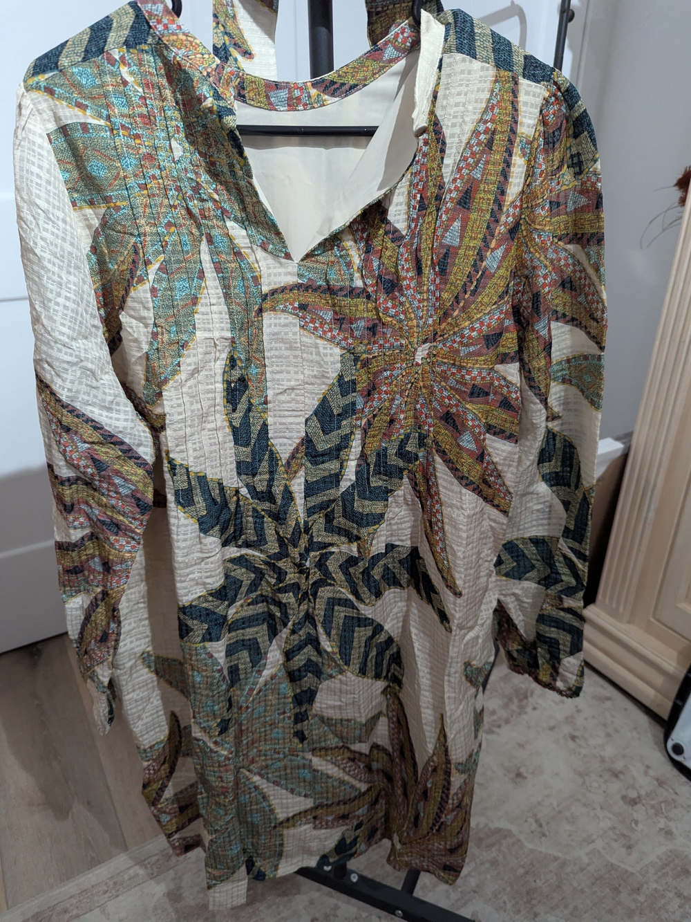 Women’s Long Sleeve Floral Print Dress in Cream and Green